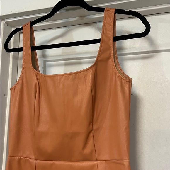 n:PHILANTHROPY NUEVO VEGAN LEATHER MINI DRESS IN CAMEL SIZE M - Picture 4 of 16